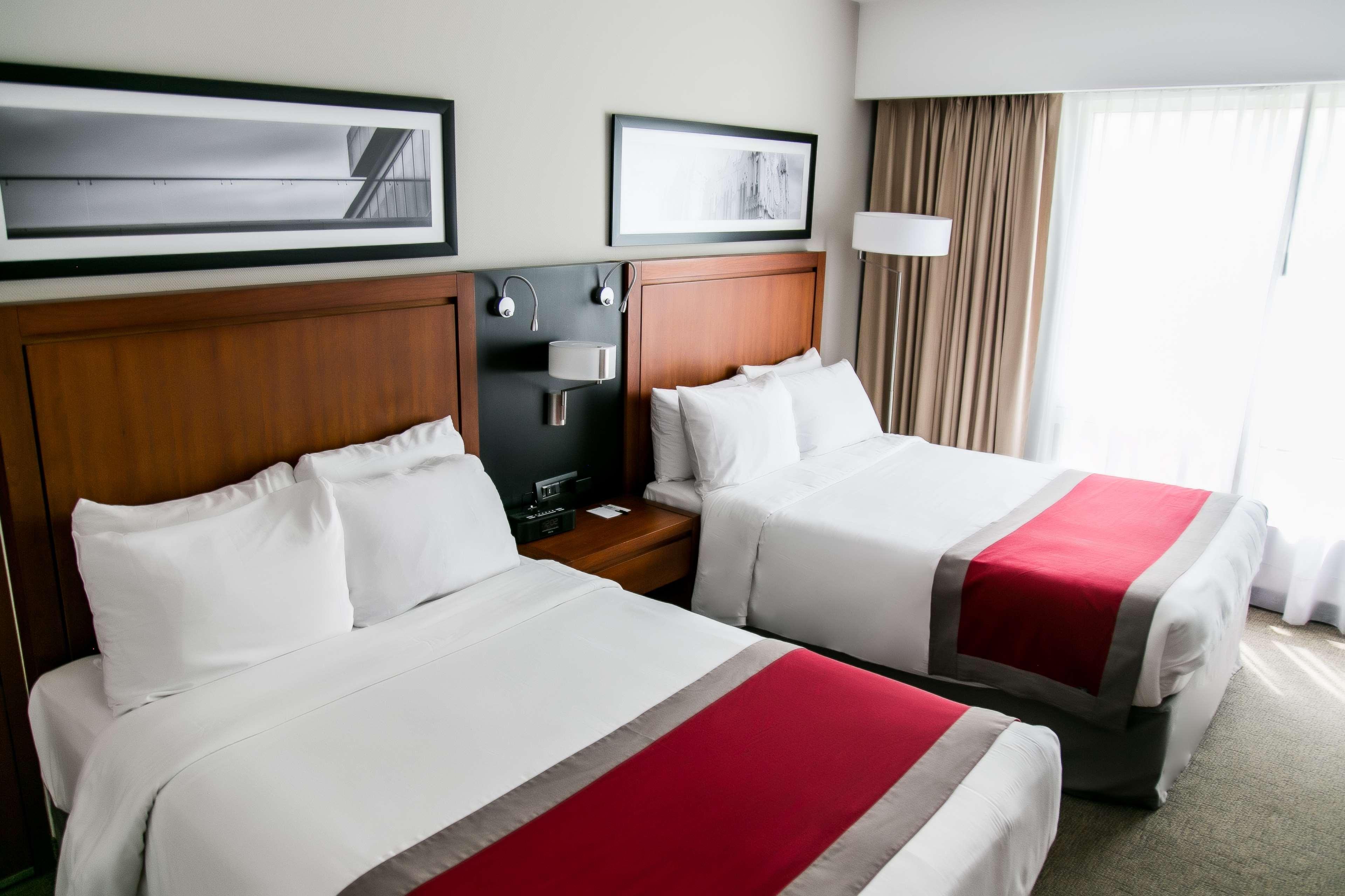 Radisson Poliforum Plaza Hotel León Esterno foto
